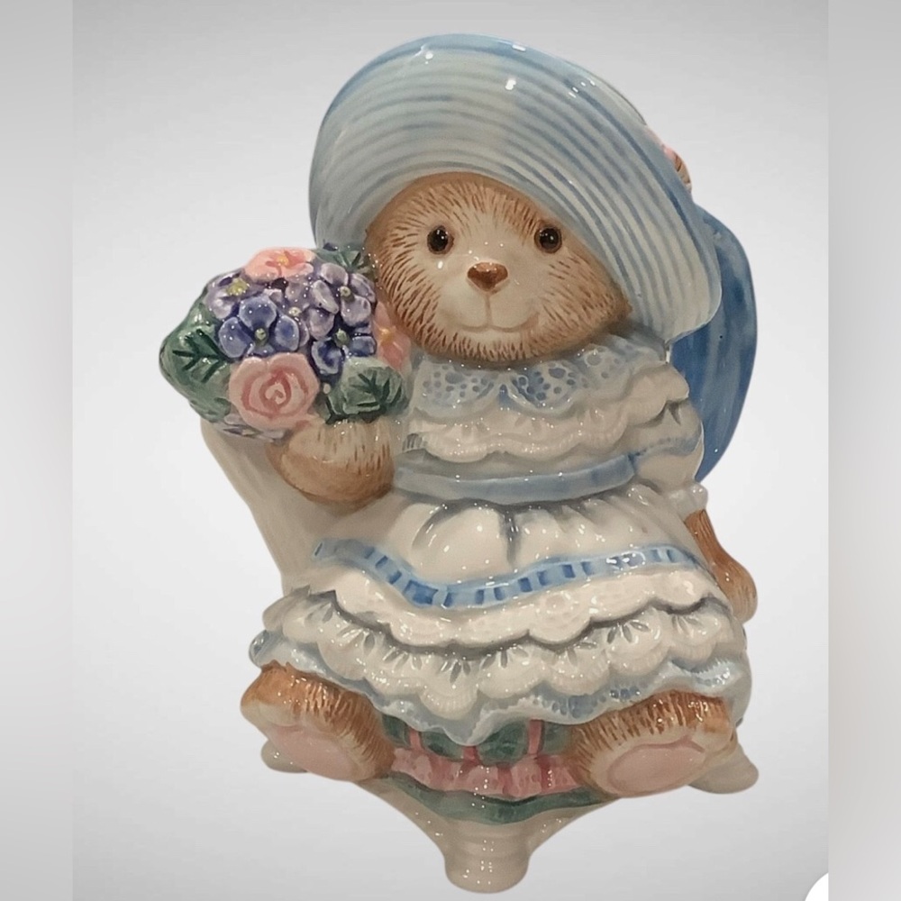 Fitz and Floyd cream and sugar  Ceramic Figurines